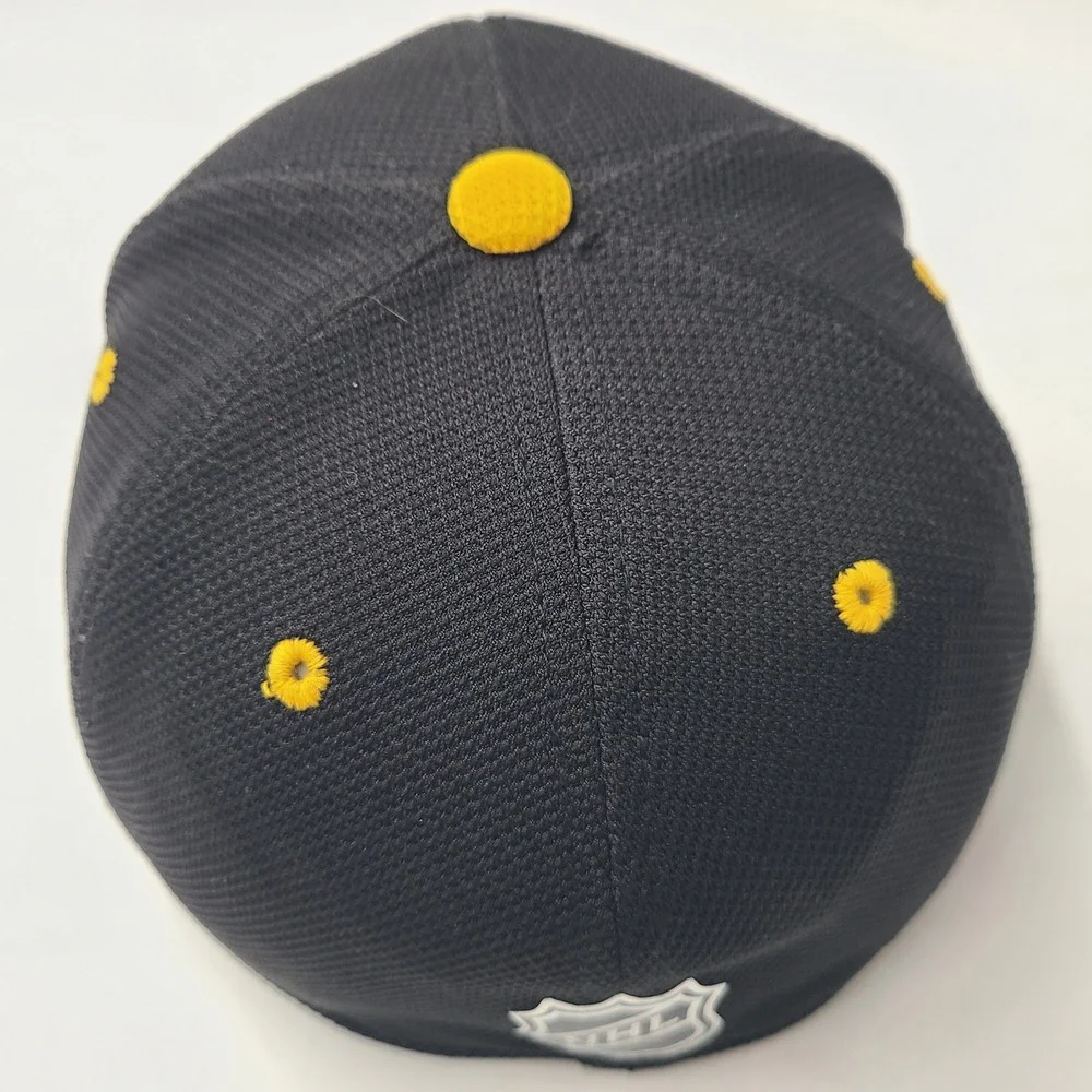 Pittsburgh Penguins Hat Fitted S-M Adidas Black Yellow NHL Hockey Flex Fit Men‎